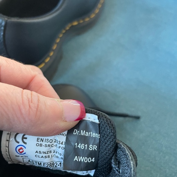 Dr. Martin 1461 SR woman’s black shoe size 5 - Picture 4 of 4